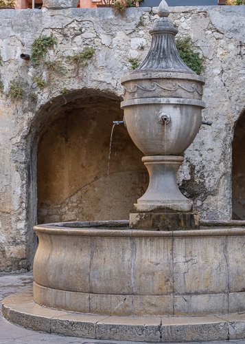 Saint Paul de Vence fountain